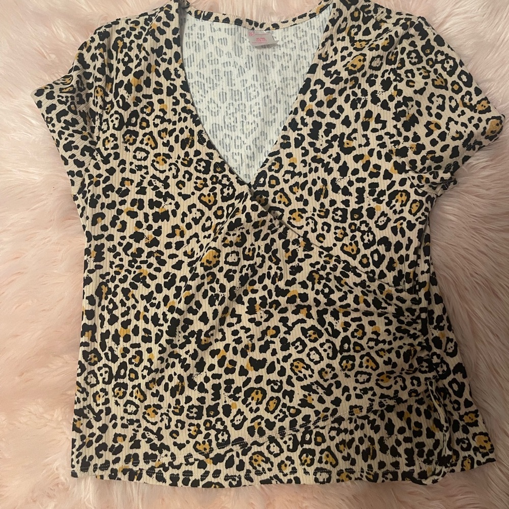 Cheetah print top